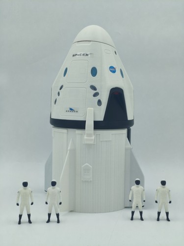 Maquette spacex crew dragon - crew,